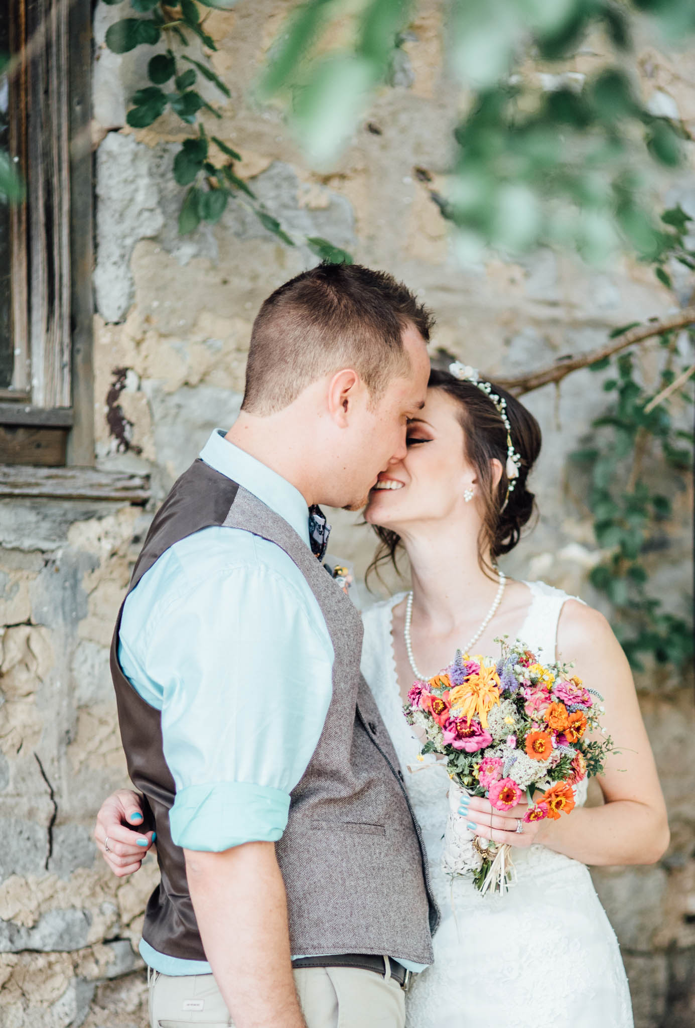 Peter-Bendevis-Photography-Joe-Chantelle-Backyard-Farm-Wedding-Kitchener20