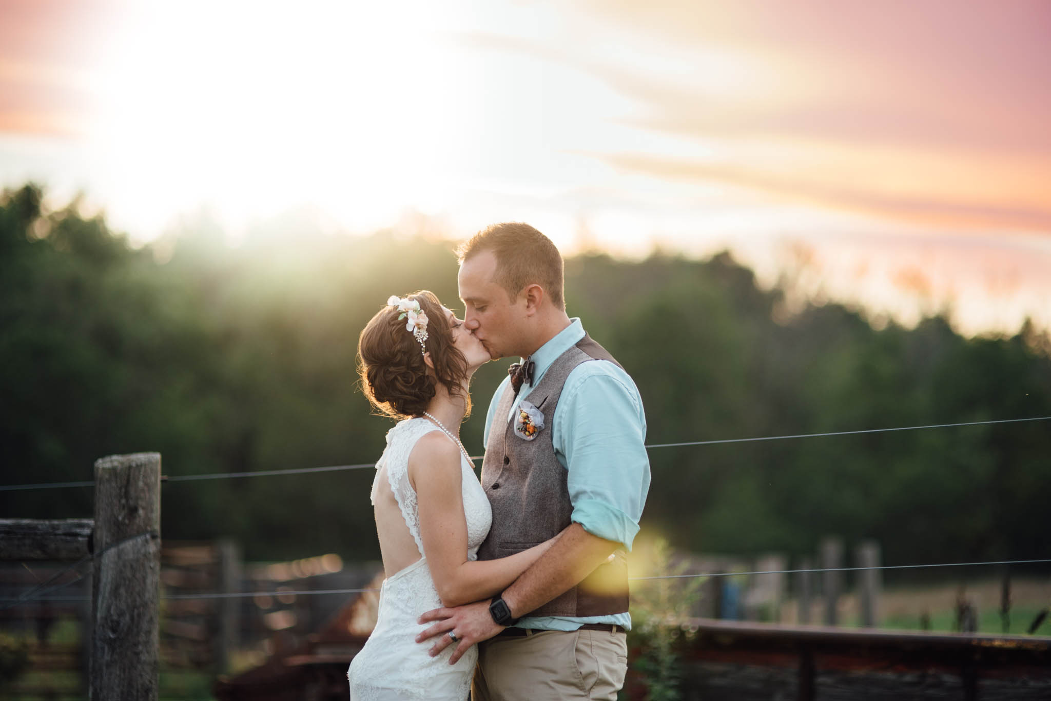 Peter-Bendevis-Photography-Joe-Chantelle-Backyard-Farm-Wedding-Kitchener27