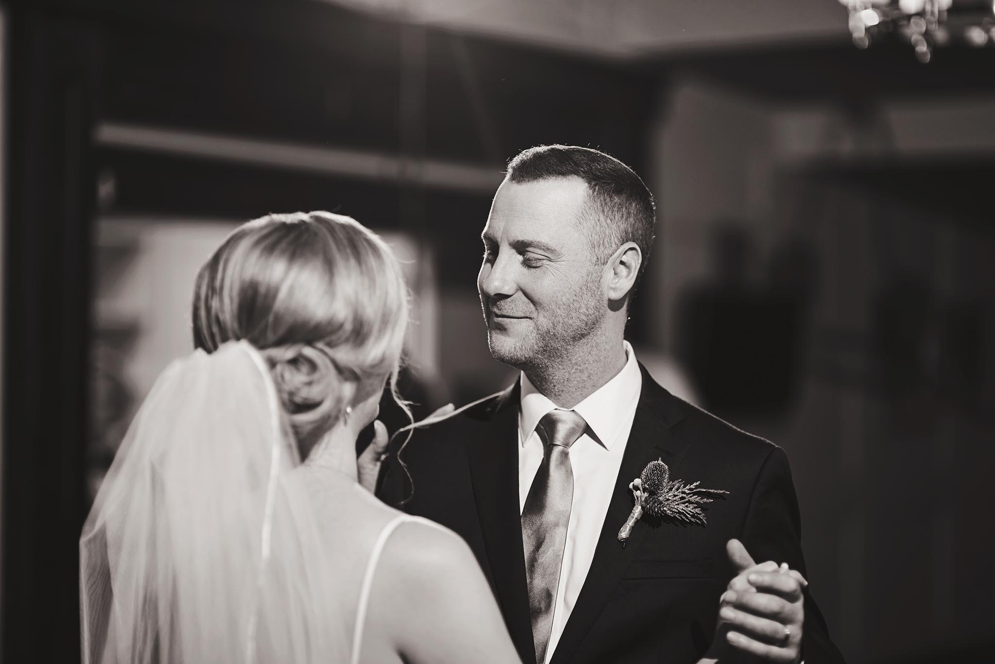 Peter-Bendevis-Photography-Peter-Kaley-Elm-Hurst-Inn-Spa-Winter-Wedding29